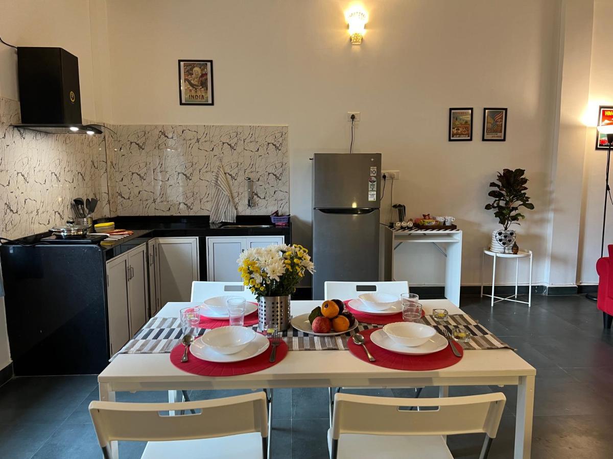 Kiki Villa 阿姆波尔 外观 照片